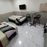 Hotel Caliente